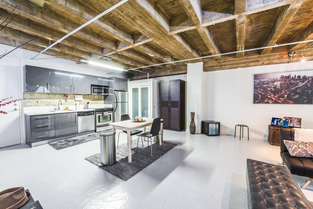 Newly Renovated 1Bdrm Loft Dtla And Rooftop Pool Los Angeles Exteriör bild